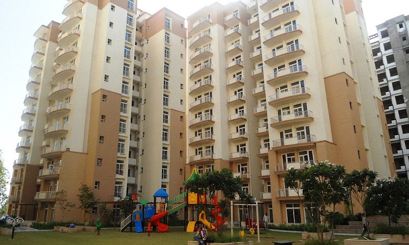 Tulip Lemon — Apartment complex